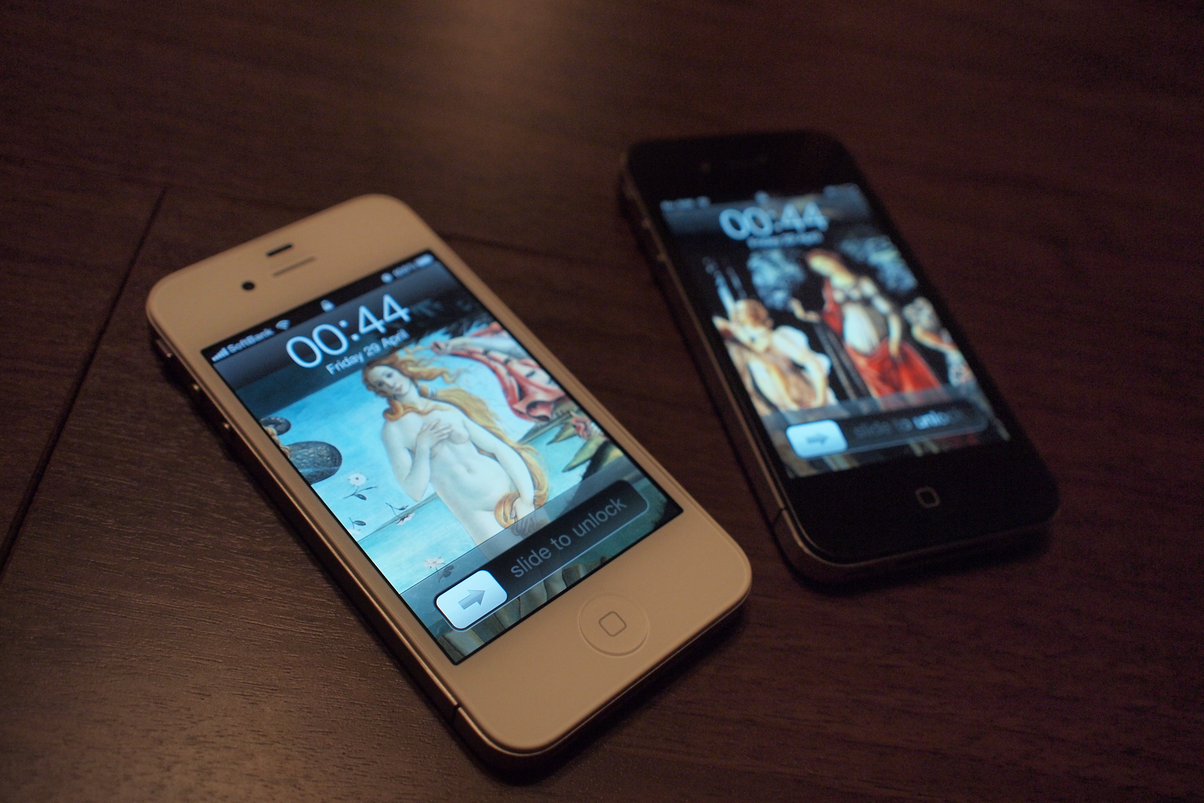 Iphone 4ホワイトモデルにはヴィーナスが似合う The Art Of Marr S Blog